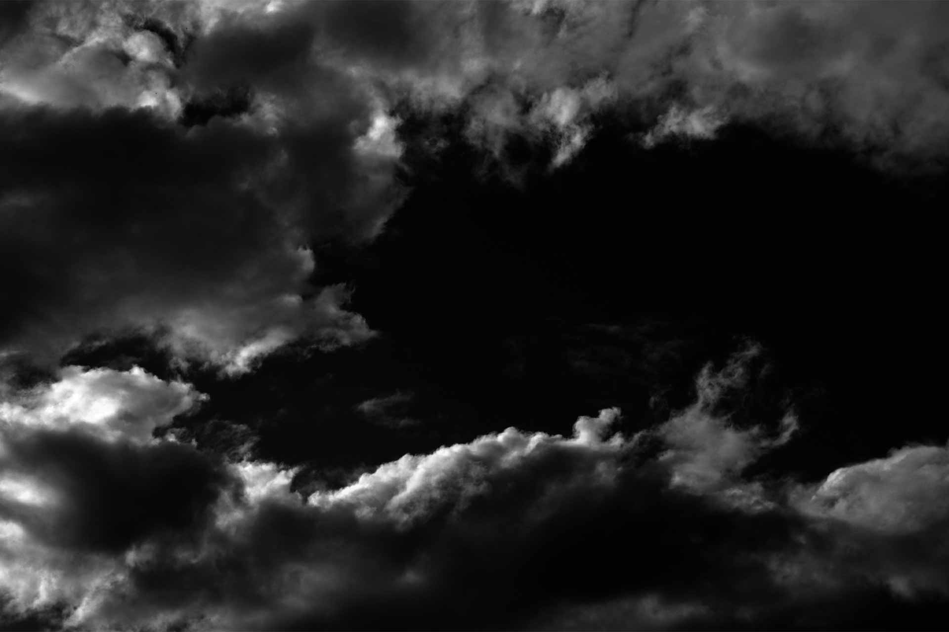 Black Clouds Wallpapers - Dark Cloudy Backgrounds [HD Quality]