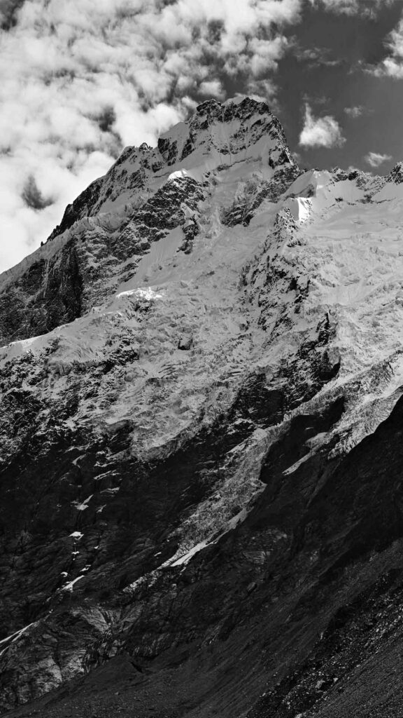 mountain wallpaper black and white