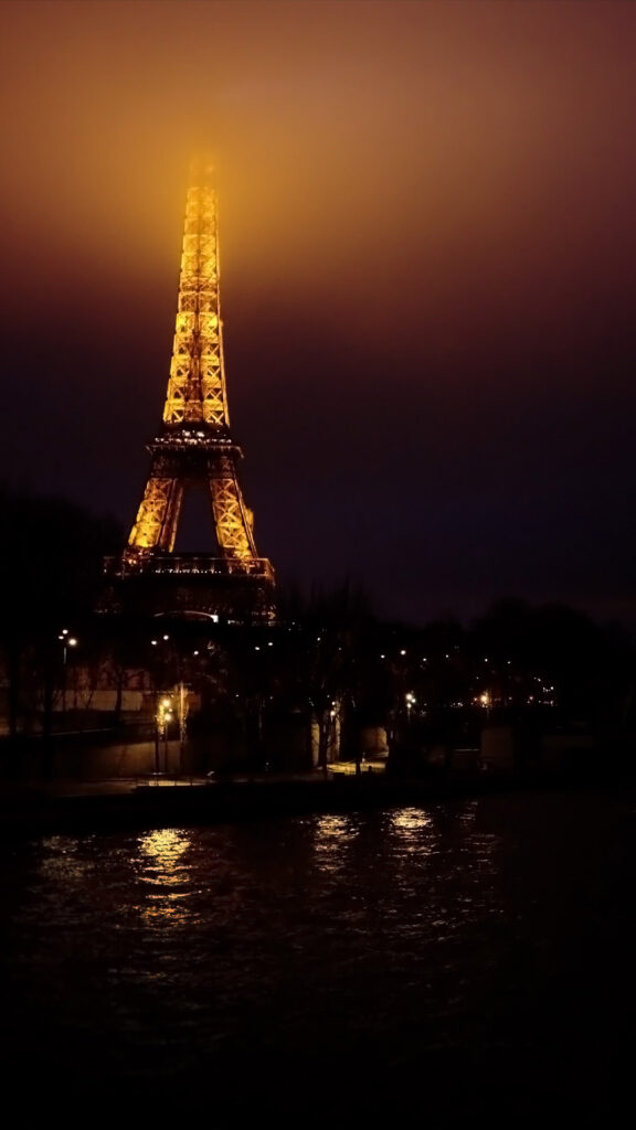 night eiffel tower background for phone